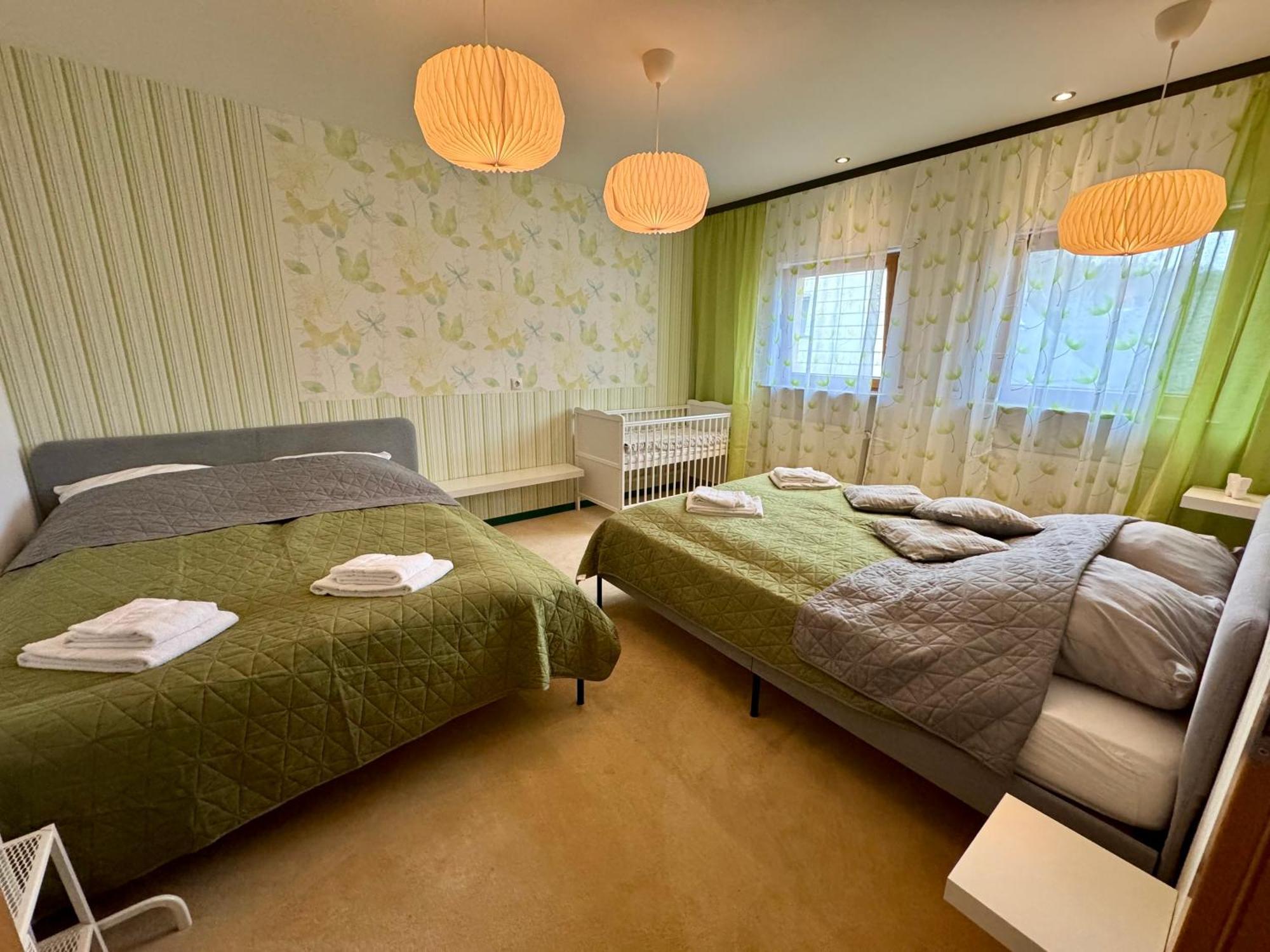 Bookeinfach Bad Ems - Private - Sauna Jacuzzi Whirlpool Swimmingpool Alahna Sup Beachvolleyball Billiards Ping Pong Cinema Theater Music Disco Ball Bbq Und Parkplaetze Buitenkant foto