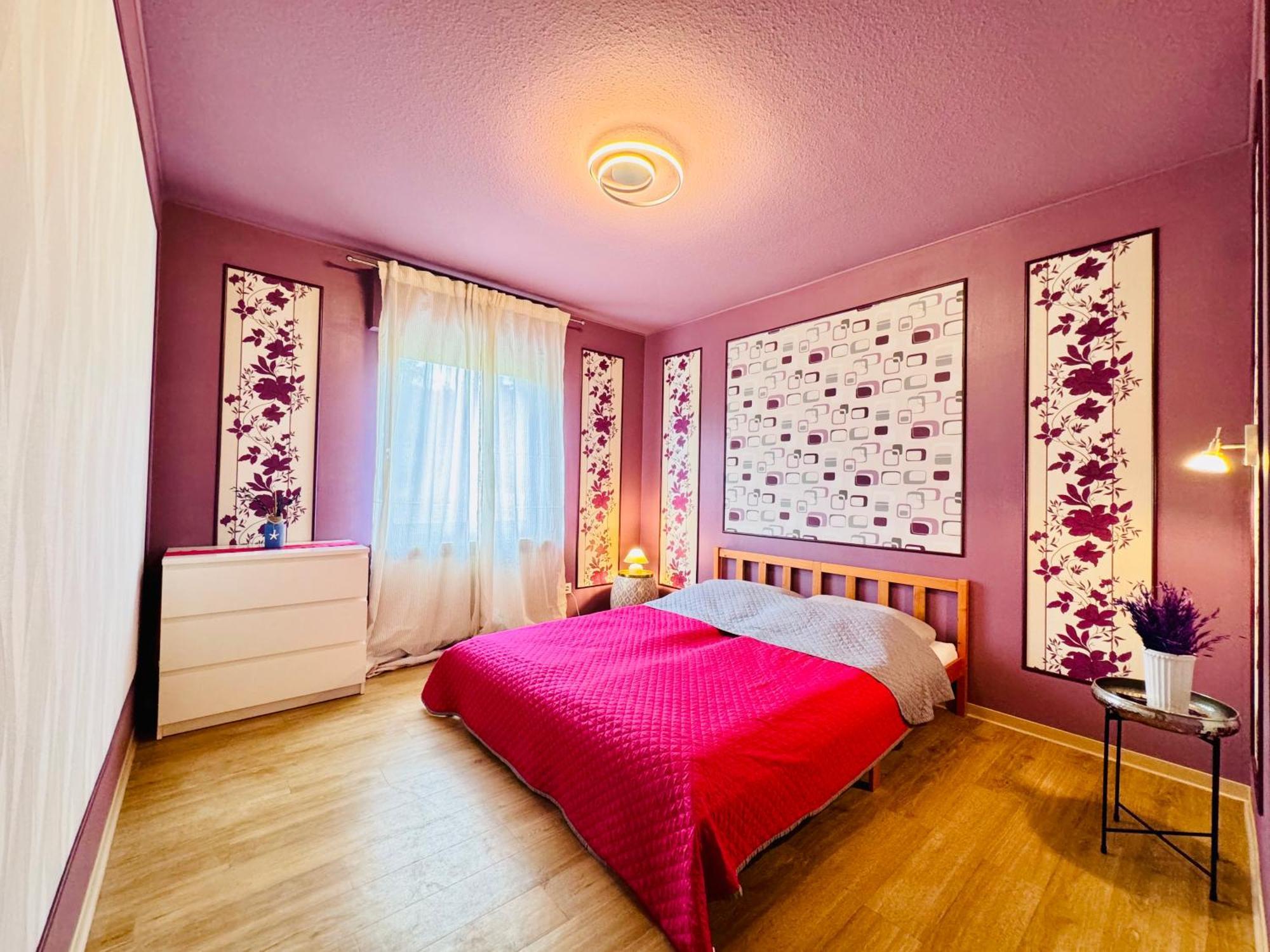 Bookeinfach Bad Ems - Private - Sauna Jacuzzi Whirlpool Swimmingpool Alahna Sup Beachvolleyball Billiards Ping Pong Cinema Theater Music Disco Ball Bbq Und Parkplaetze Buitenkant foto