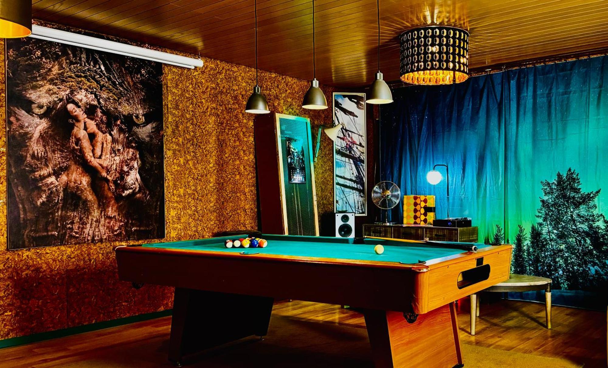 Bookeinfach Bad Ems - Private - Sauna Jacuzzi Whirlpool Swimmingpool Alahna Sup Beachvolleyball Billiards Ping Pong Cinema Theater Music Disco Ball Bbq Und Parkplaetze Buitenkant foto