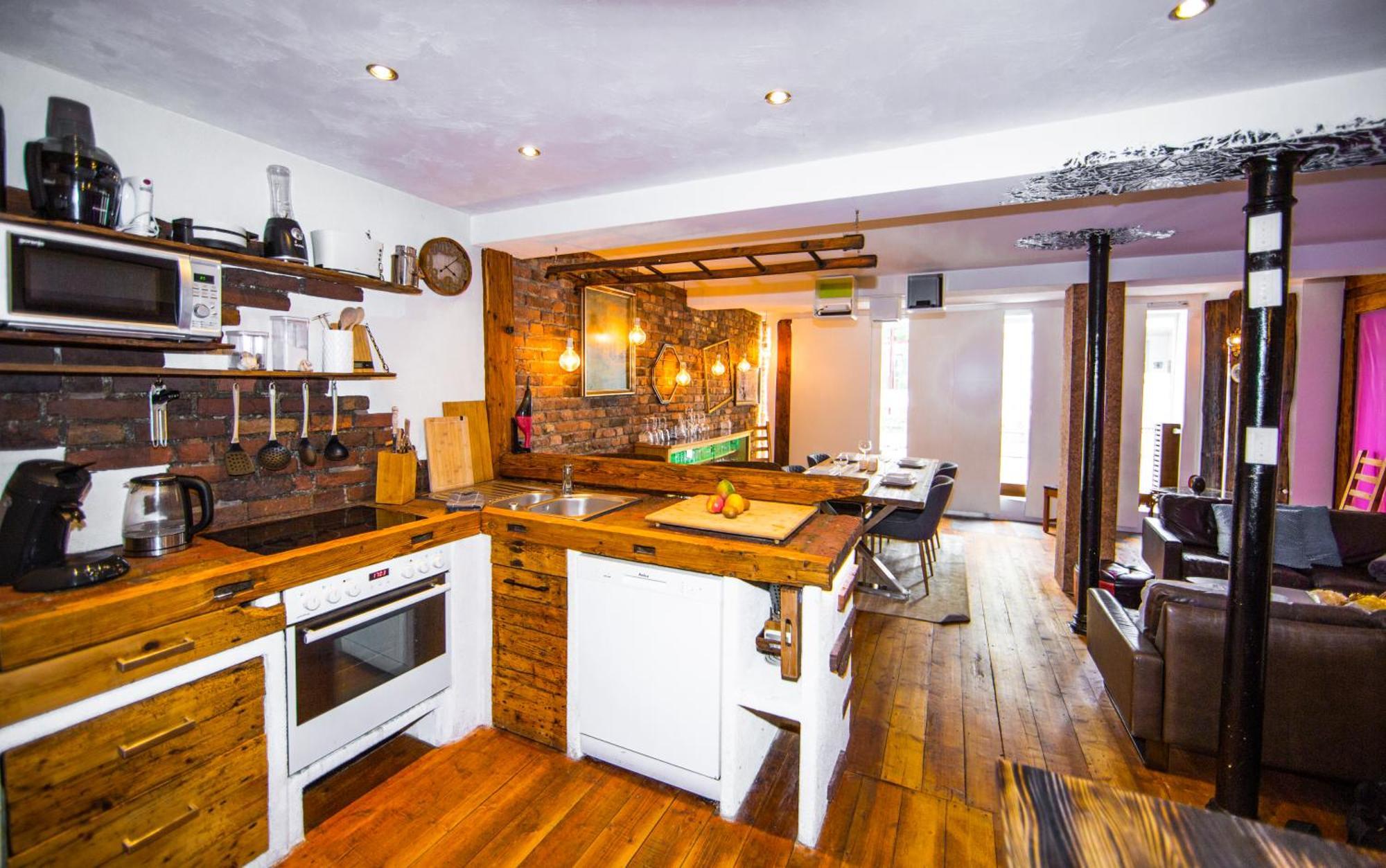 Bookeinfach Bad Ems - Private - Sauna Jacuzzi Whirlpool Swimmingpool Alahna Sup Beachvolleyball Billiards Ping Pong Cinema Theater Music Disco Ball Bbq Und Parkplaetze Buitenkant foto