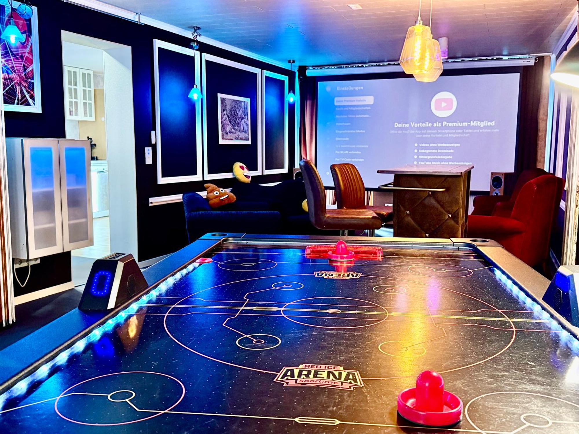 Bookeinfach Bad Ems - Private - Sauna Jacuzzi Whirlpool Swimmingpool Alahna Sup Beachvolleyball Billiards Ping Pong Cinema Theater Music Disco Ball Bbq Und Parkplaetze Buitenkant foto